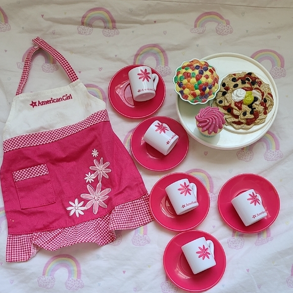 American Girl Pink Party Set with Apron - Picture 7 of 8